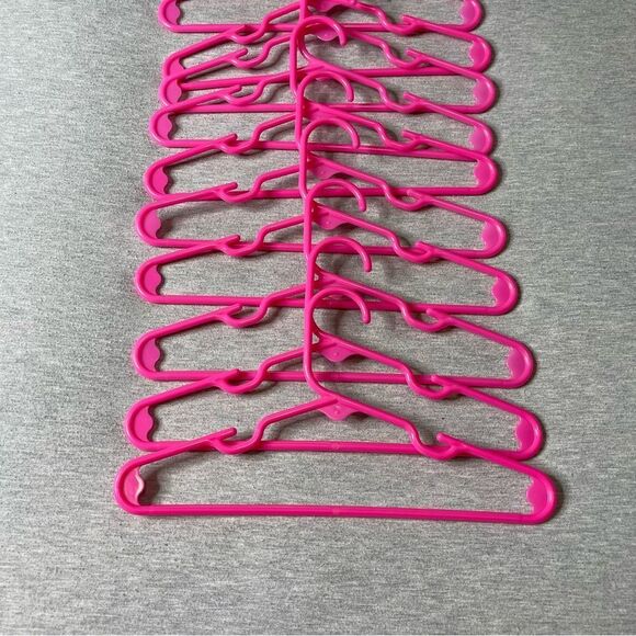 Amazon Basics Pink Baby Hangers 11 PCS. Set - Picture 6 of 6